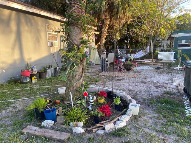 918 N 10th Street, Fort Pierce, FL 34950