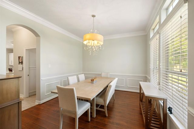 2302 Legends Shore Drive, Spring, TX 77386