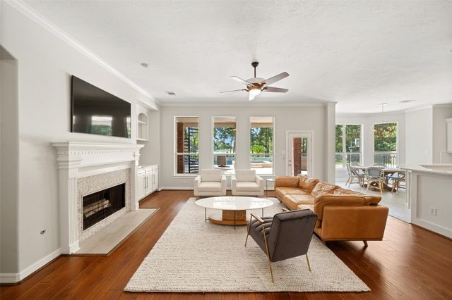 2302 Legends Shore Drive, Spring, TX 77386