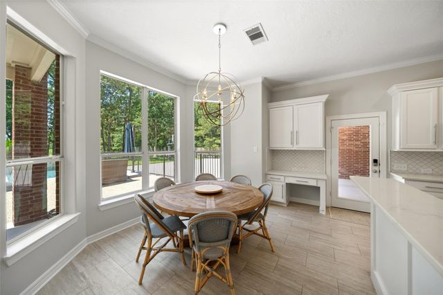 2302 Legends Shore Drive, Spring, TX 77386