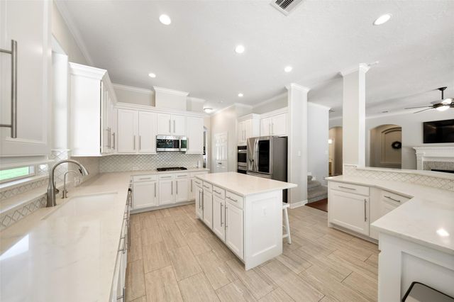 2302 Legends Shore Drive, Spring, TX 77386