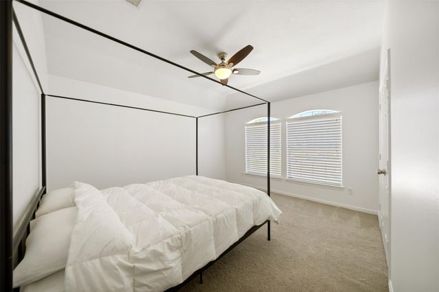 2302 Legends Shore Drive, Spring, TX 77386