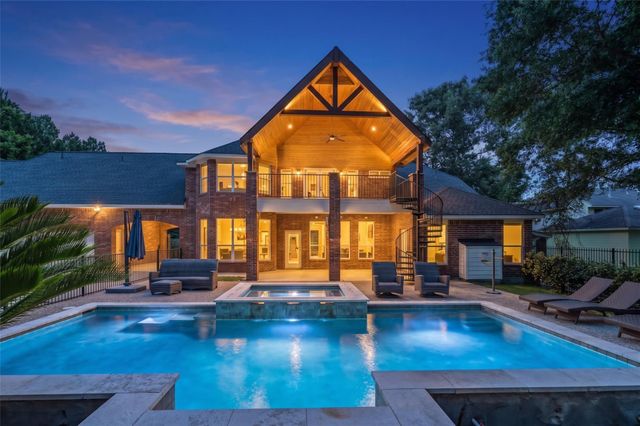 2302 Legends Shore Drive, Spring, TX 77386