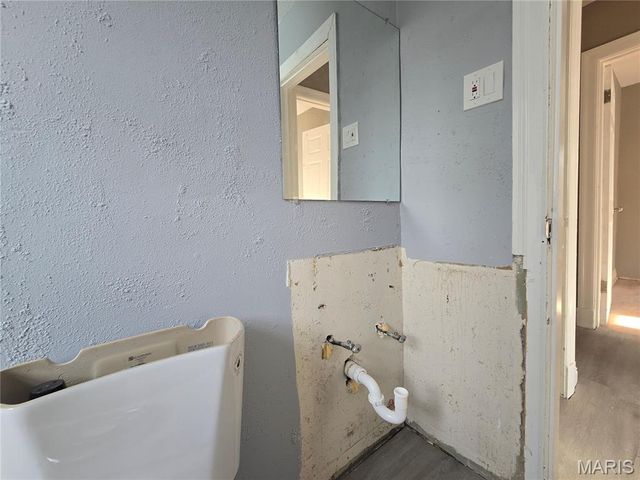 309 Newell Drive, Ferguson, MO 63135