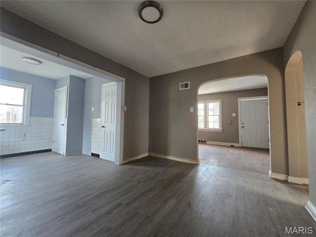 309 Newell Drive, Ferguson, MO 63135