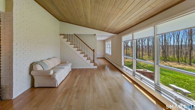 174 Southwest Road, Waterbury, CT 06708