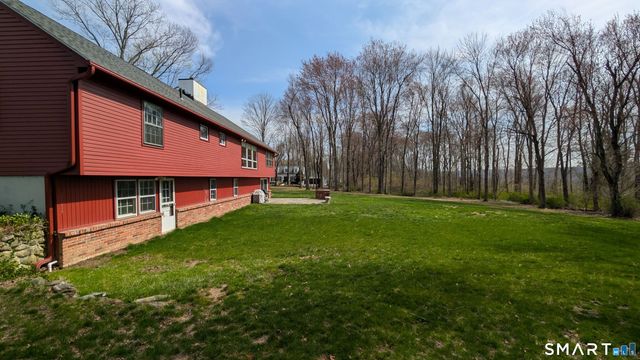 174 Southwest Road, Waterbury, CT 06708