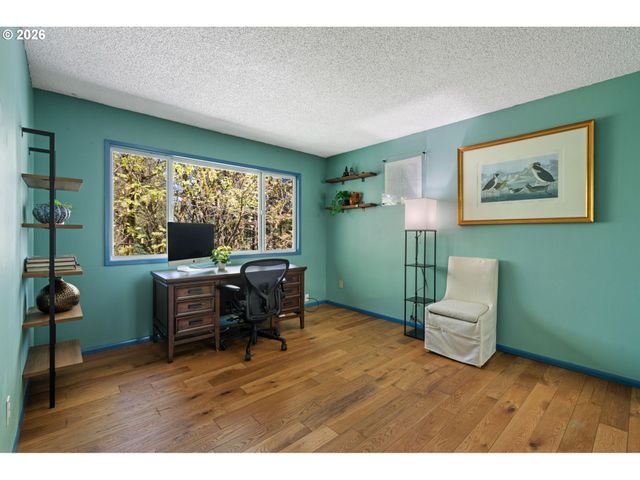 2637 Sw PATTON Ct, Portland, OR 97201