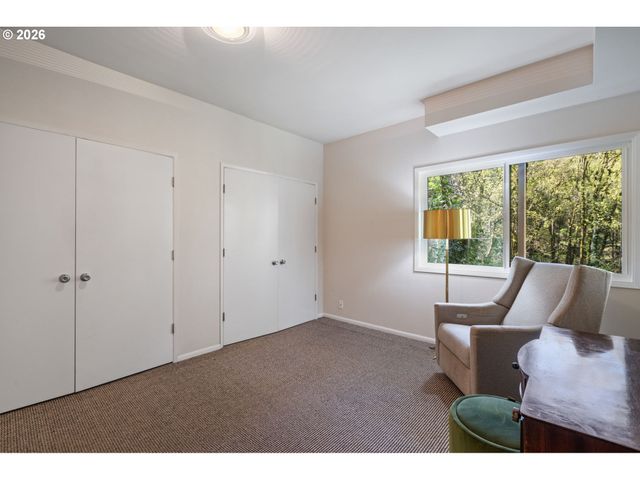 2637 Sw PATTON Ct, Portland, OR 97201