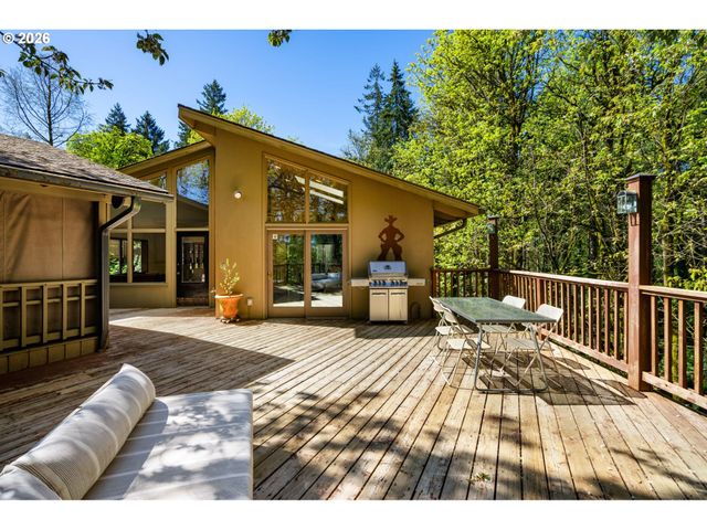 2637 Sw PATTON Ct, Portland, OR 97201