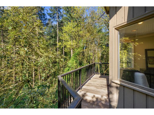 2637 Sw PATTON Ct, Portland, OR 97201