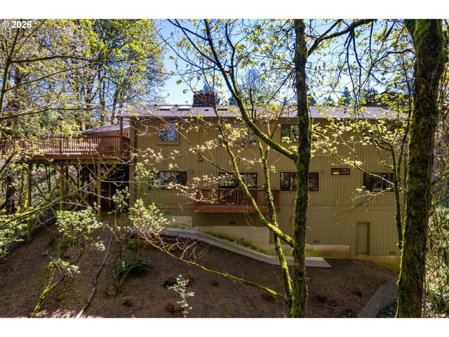 2637 Sw PATTON Ct, Portland, OR 97201
