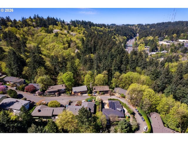 2637 Sw PATTON Ct, Portland, OR 97201