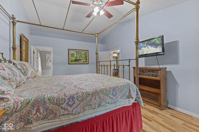 1200 Breaside Court, Greenwood, IN 46143