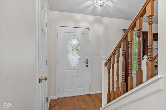 1200 Breaside Court, Greenwood, IN 46143