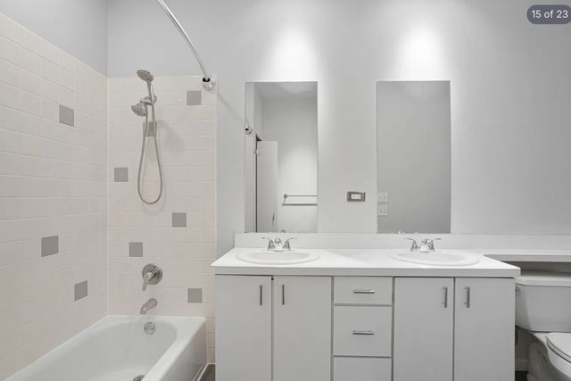 17 N Loomis Street 4H, Chicago, IL 60607