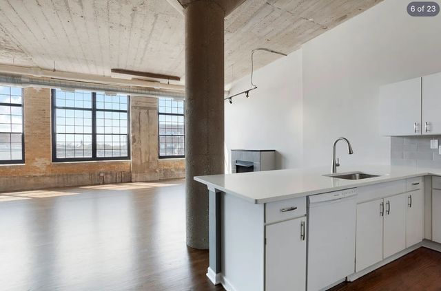 17 N Loomis Street 4H, Chicago, IL 60607