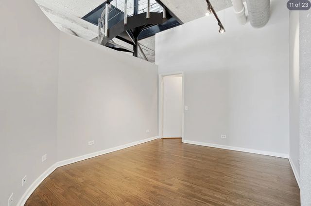 17 N Loomis Street 4H, Chicago, IL 60607