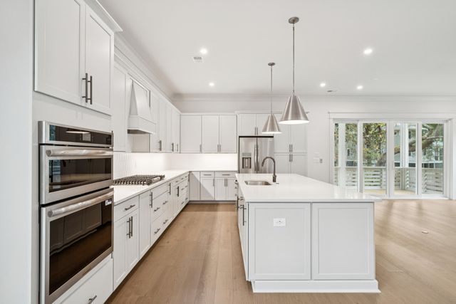 1087 Gadsdenville Rd, Awendaw, SC 29429