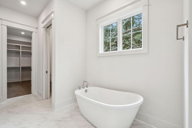1087 Gadsdenville Rd, Awendaw, SC 29429