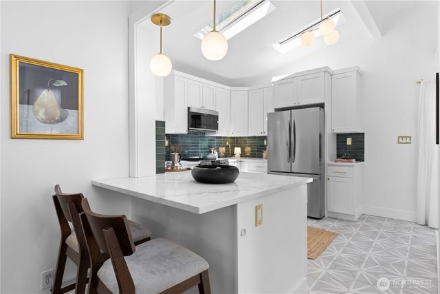 318 N 71st Street, Seattle, WA 98103