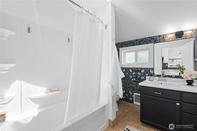318 N 71st Street, Seattle, WA 98103
