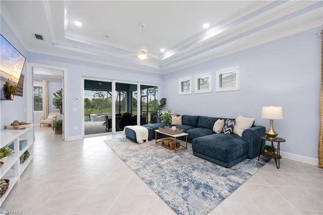 8920 Calypso CT, Naples, FL 34112
