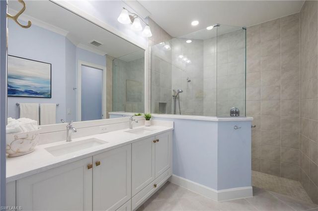 8920 Calypso CT, Naples, FL 34112