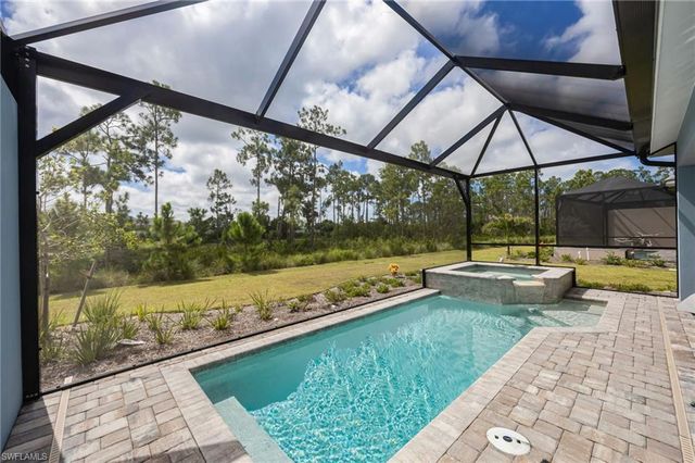 8920 Calypso CT, Naples, FL 34112