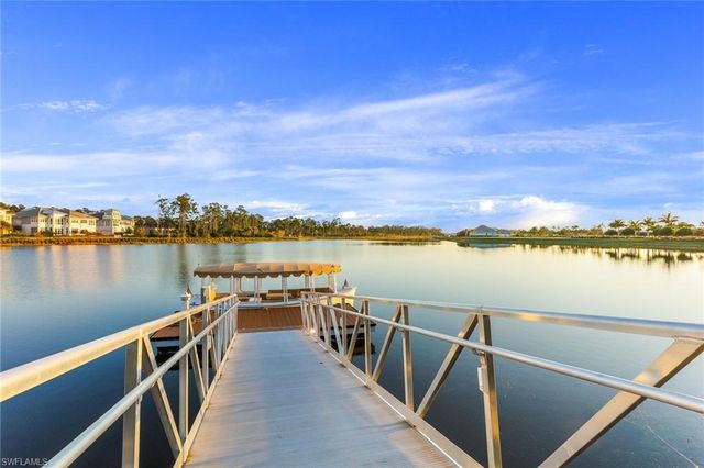 8920 Calypso CT, Naples, FL 34112