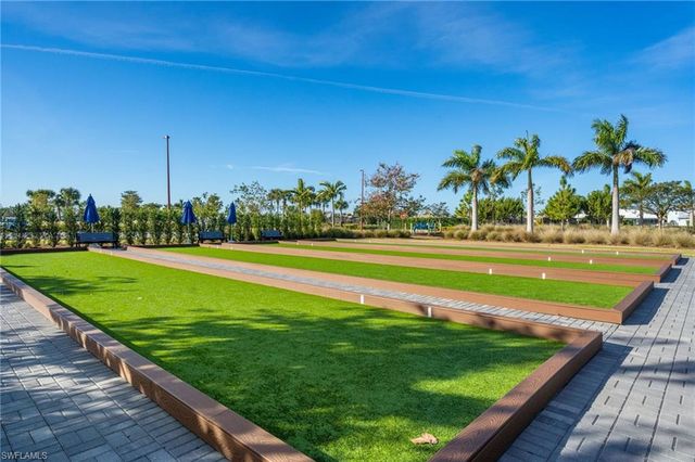 8920 Calypso CT, Naples, FL 34112