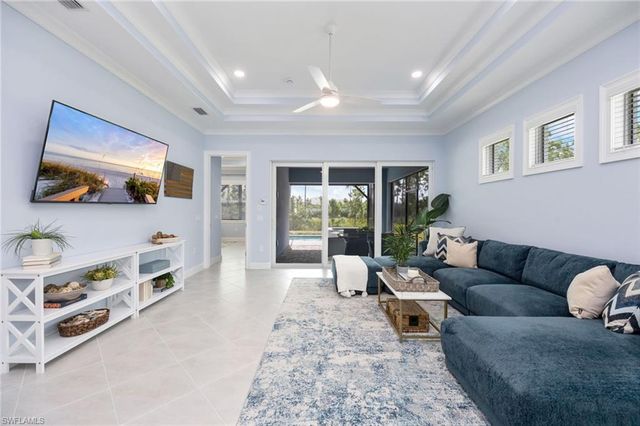 8920 Calypso CT, Naples, FL 34112