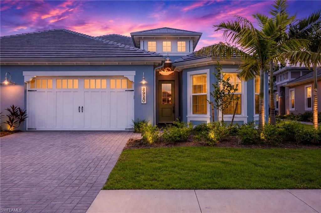 8920 Calypso CT, Naples, FL 34112