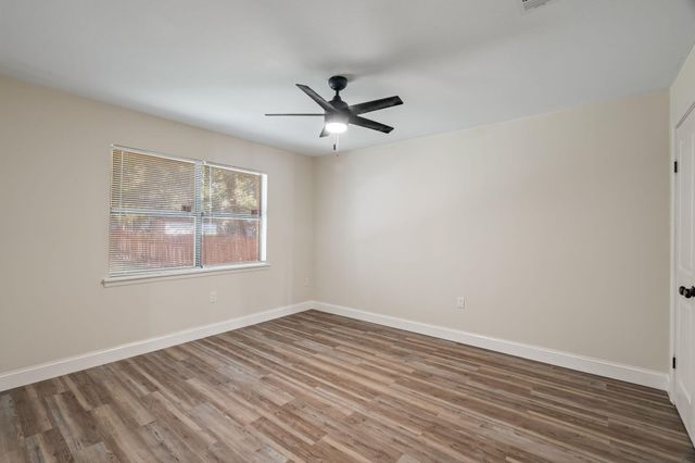 113 Continental Dr., Hattiesburg, MS 39402