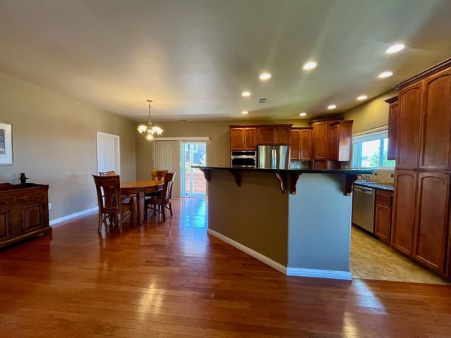12400 Morning Mist Ln, Auburn, CA 95602