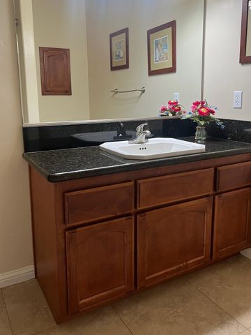 12400 Morning Mist Ln, Auburn, CA 95602