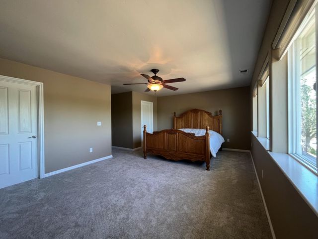 12400 Morning Mist Ln, Auburn, CA 95602