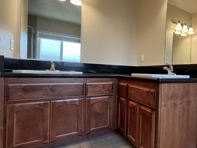 12400 Morning Mist Ln, Auburn, CA 95602
