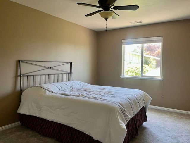 12400 Morning Mist Ln, Auburn, CA 95602