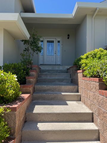 12400 Morning Mist Ln, Auburn, CA 95602