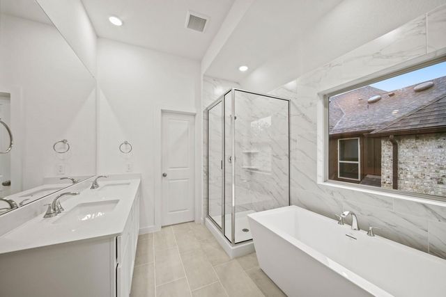 325 Fields Lane, Montgomery, TX 77316