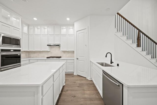 325 Fields Lane, Montgomery, TX 77316