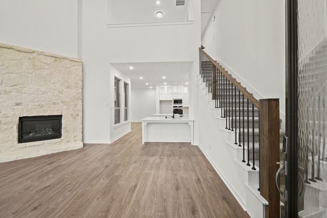 325 Fields Lane, Montgomery, TX 77316