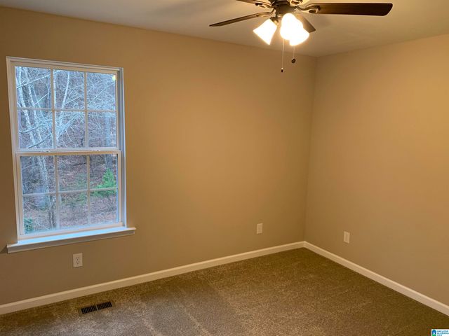 801 LAKESHORE CIRCLE, Warrior, AL 35180