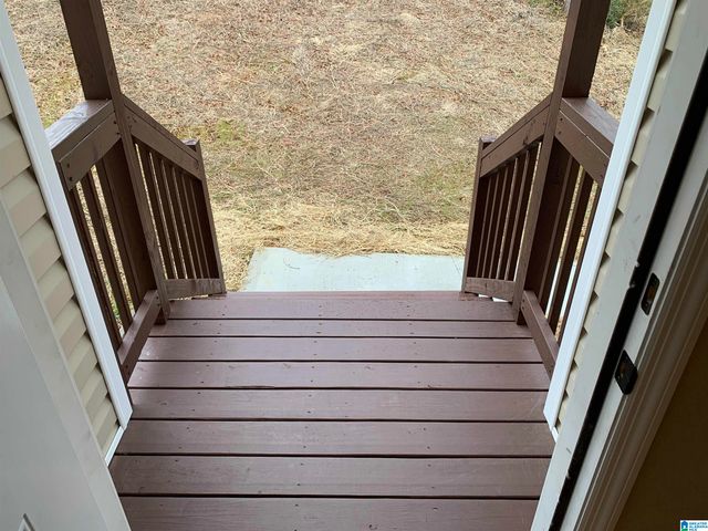 801 LAKESHORE CIRCLE, Warrior, AL 35180