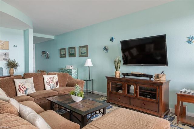 3738 Sandpiper Rd Apt 231B, Virginia Beach, VA 23456