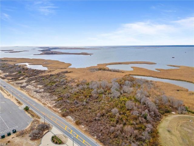 3738 Sandpiper Rd Apt 231B, Virginia Beach, VA 23456