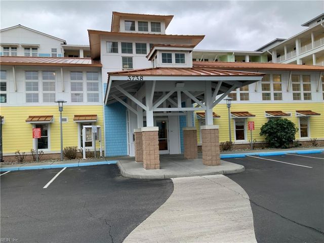 3738 Sandpiper Rd Apt 231B, Virginia Beach, VA 23456