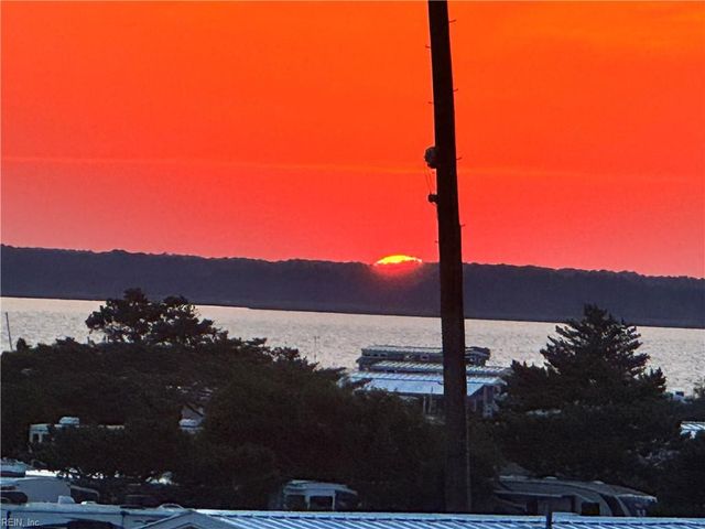 3738 Sandpiper Rd Apt 231B, Virginia Beach, VA 23456