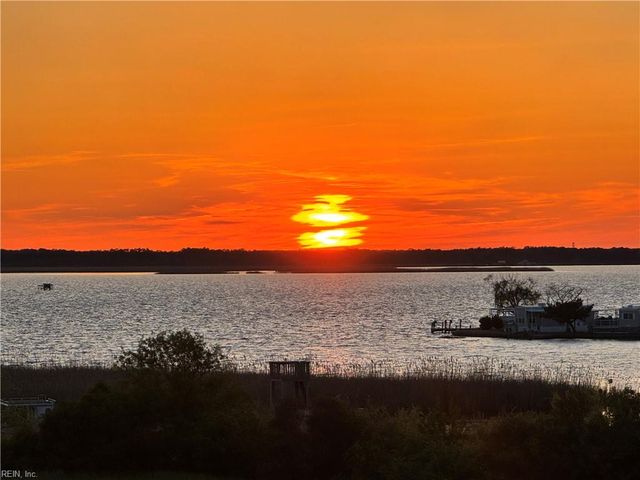 3738 Sandpiper Rd Apt 231B, Virginia Beach, VA 23456